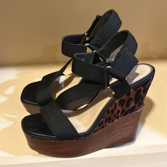 Jessica Simpson wedge size 6 - Picture 2 of 3